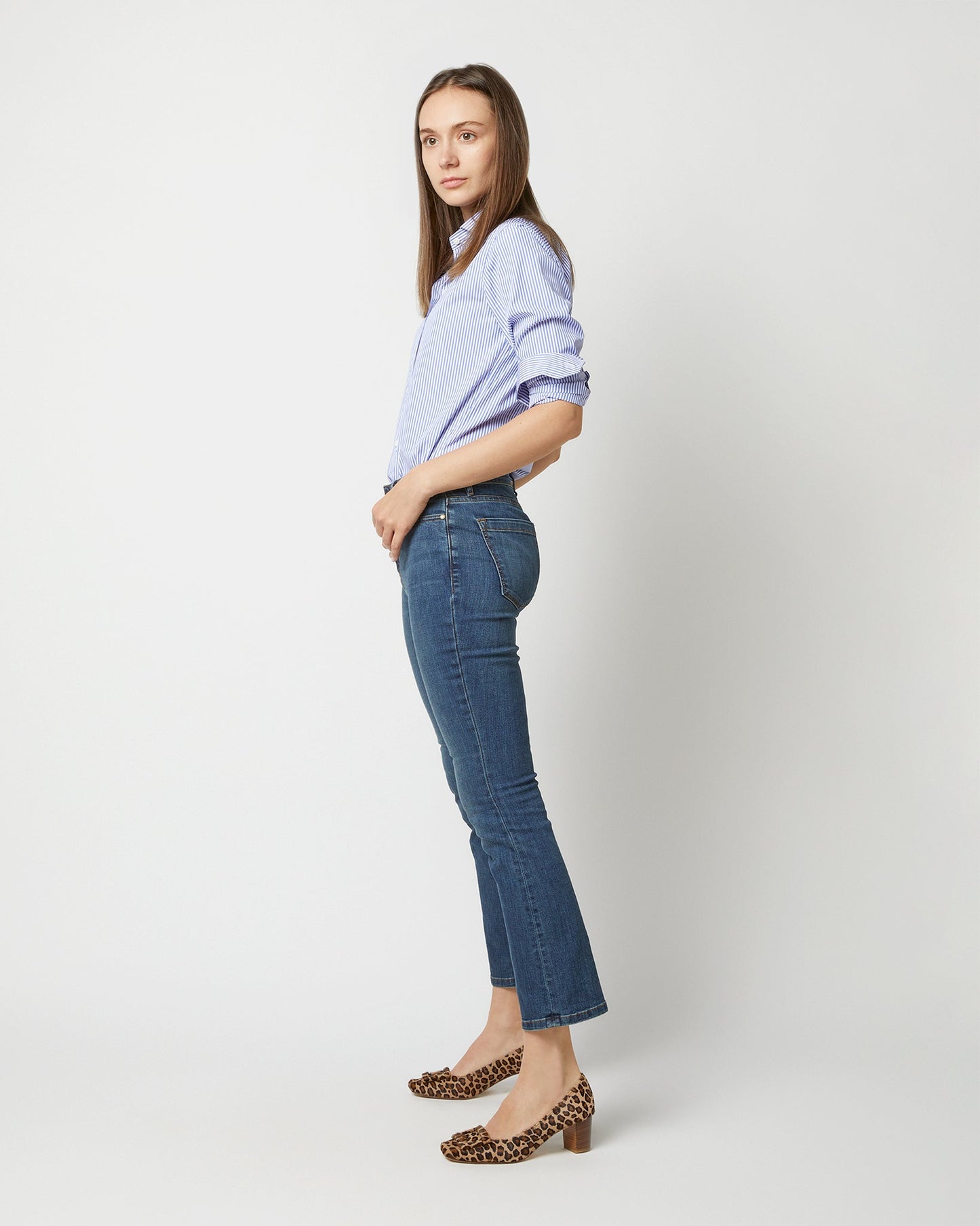 Flare Cropped 5-Pocket Jean in 5-Year Indigo Stretch Denim