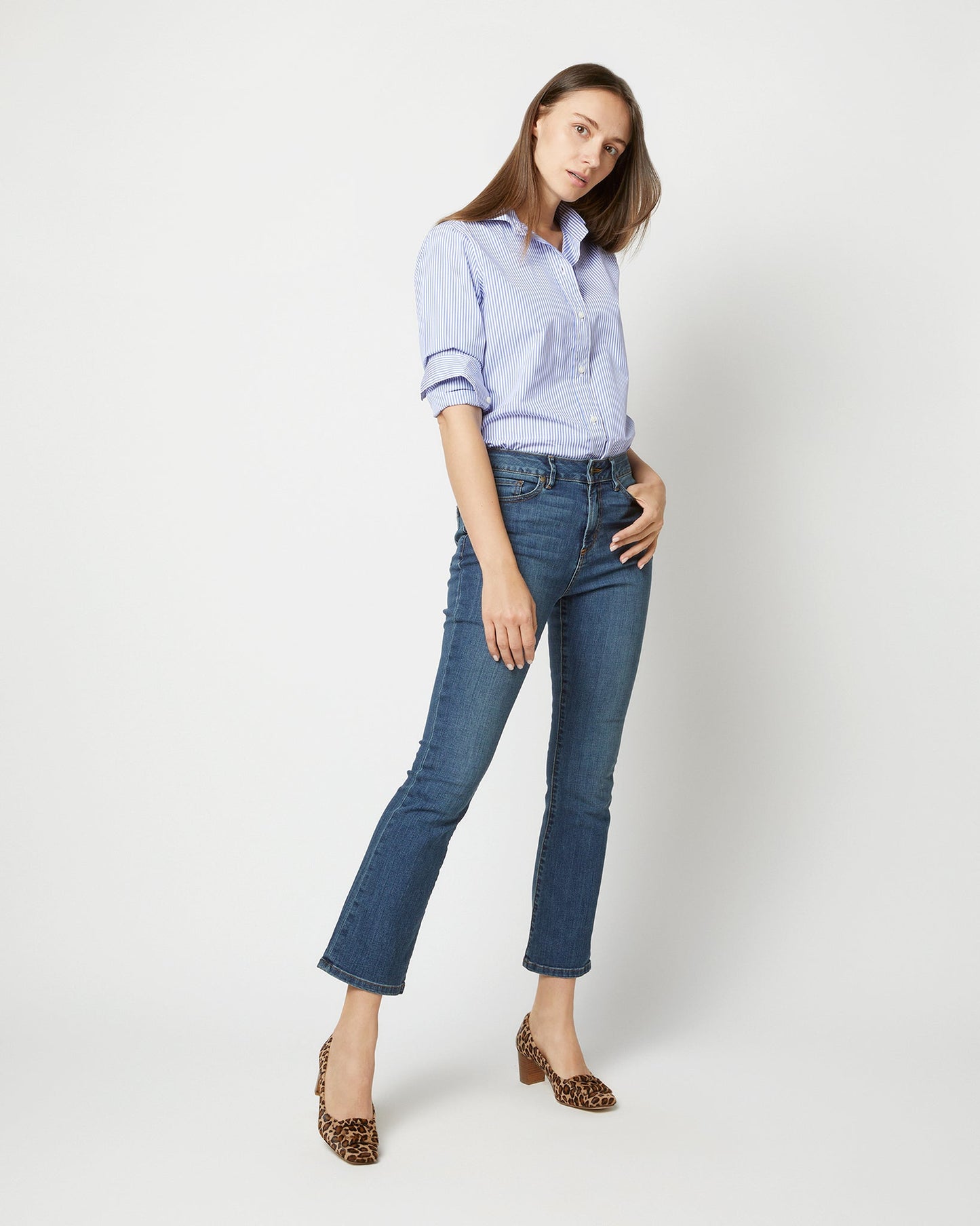 Flare Cropped 5-Pocket Jean in 5-Year Indigo Stretch Denim