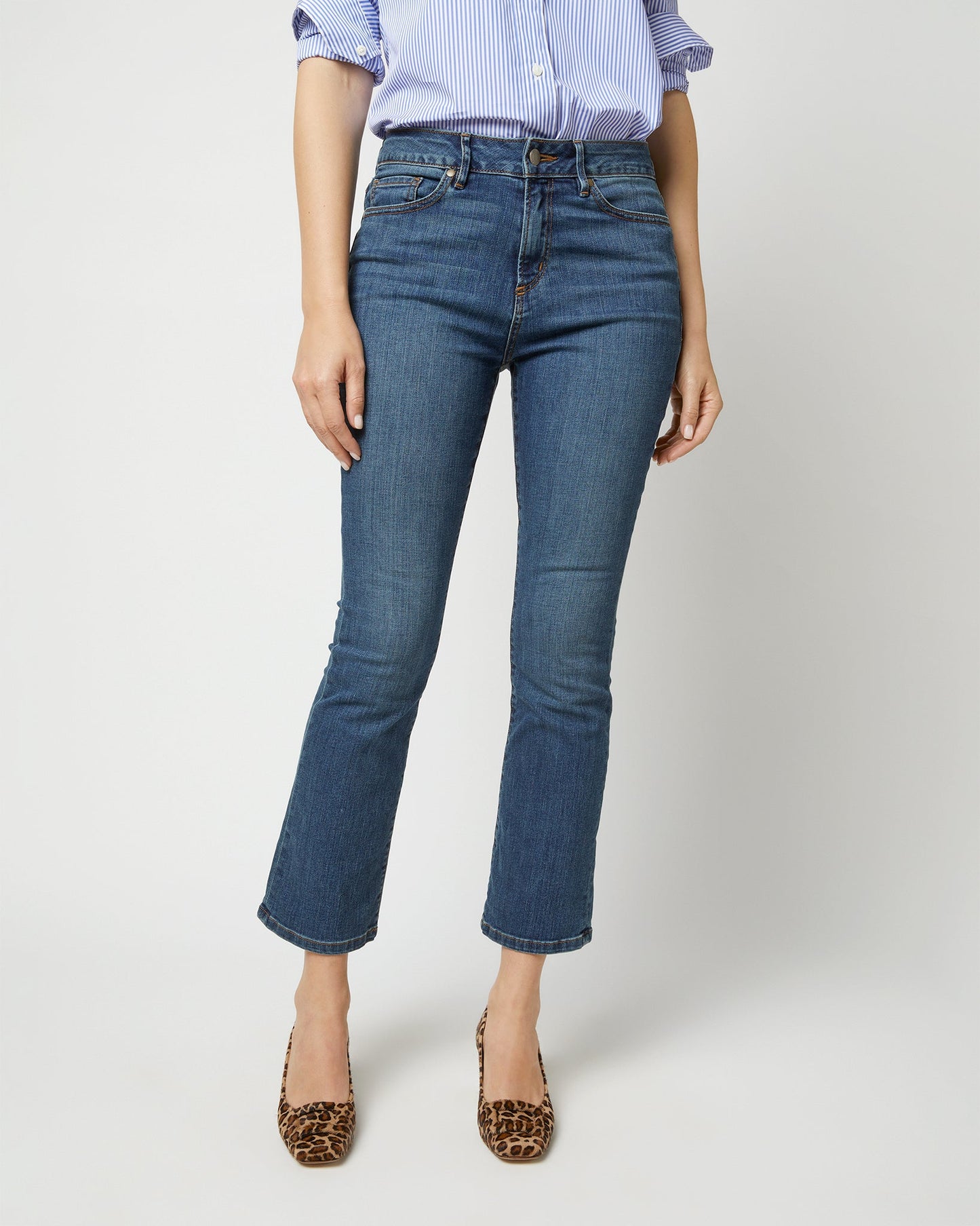 Flare Cropped 5-Pocket Jean in 5-Year Indigo Stretch Denim