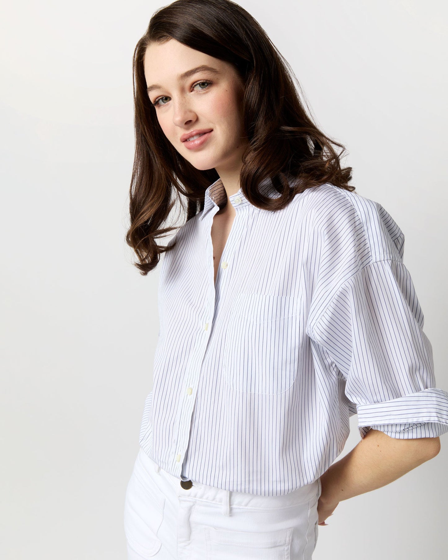 Weekender Shirt in White/Blue Pencil Stripe Poplin