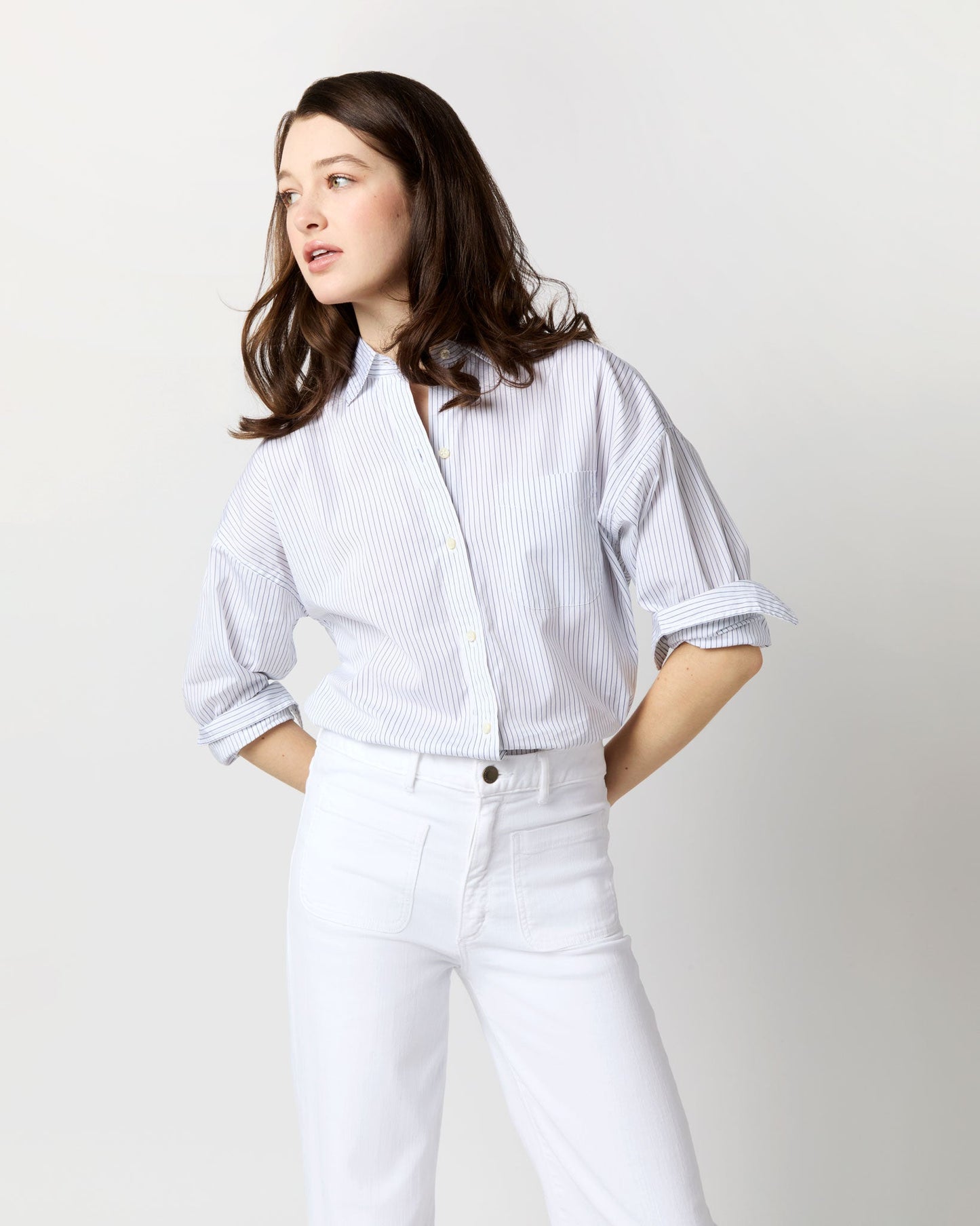 Weekender Shirt in White/Blue Pencil Stripe Poplin