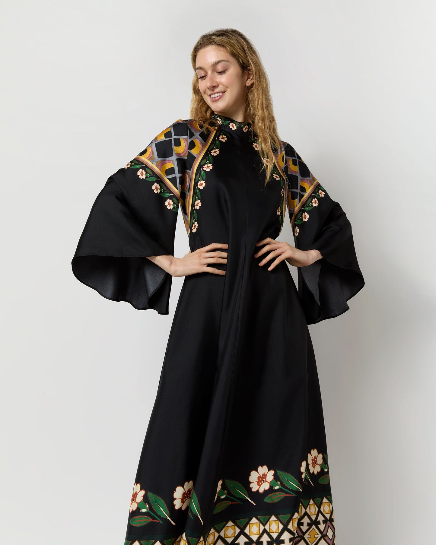 Magnifico Dress in Black Dazed Placée Silk Twill