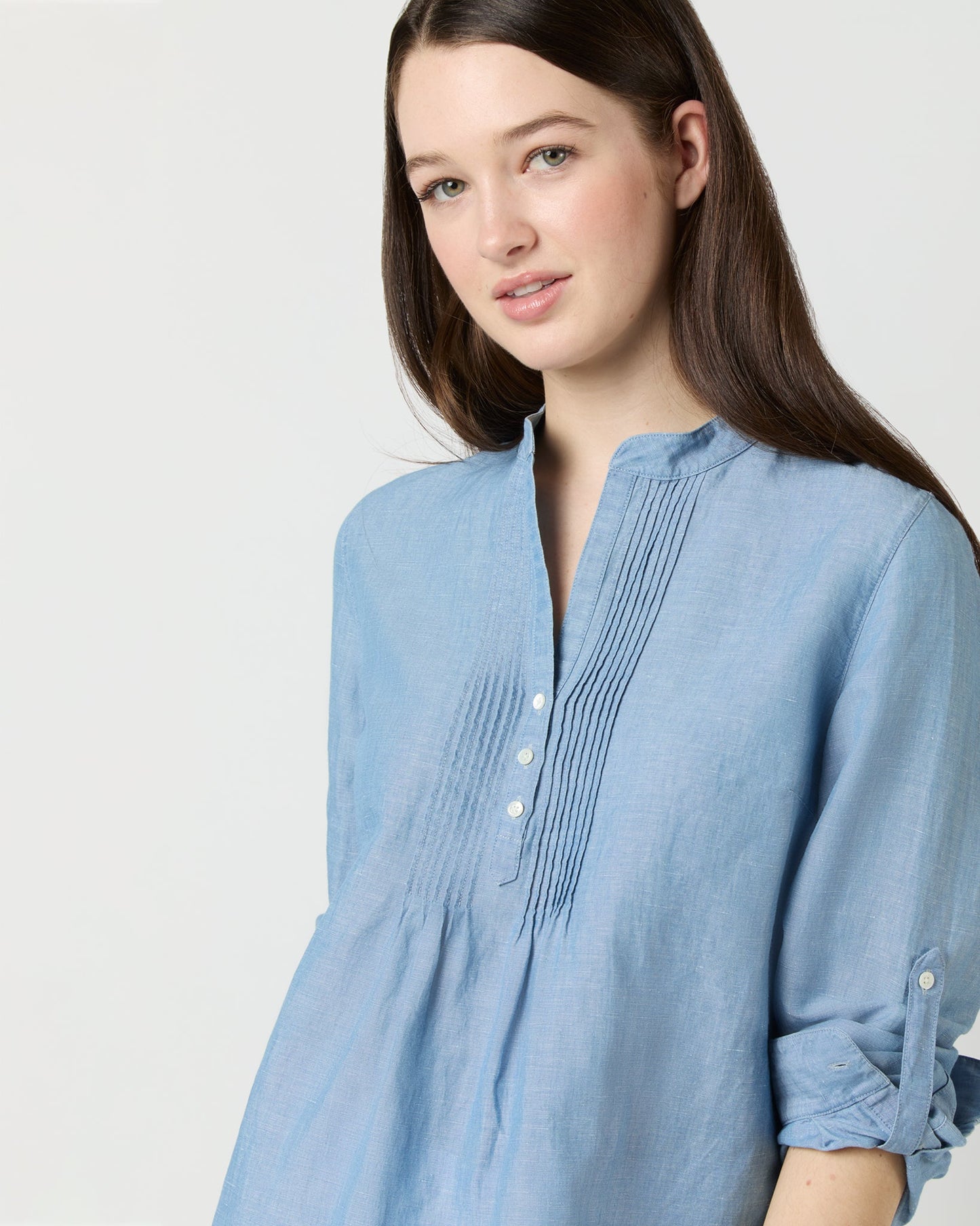 Robin Shirt in Extra Light Washed Cotolino Chambray